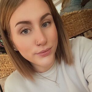 Meet your Posher, Savannah